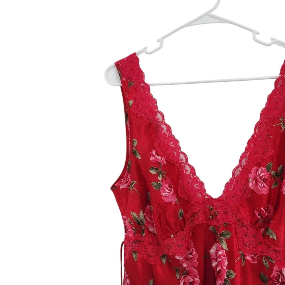 California Dynasty Vintage Women's Floral Robe and Nightgown Set Red Sz L